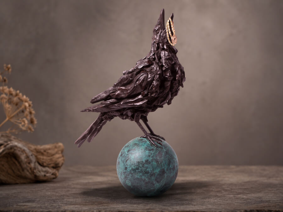 The Corvidae – driftwood raven sculpture by James Doran-Webb